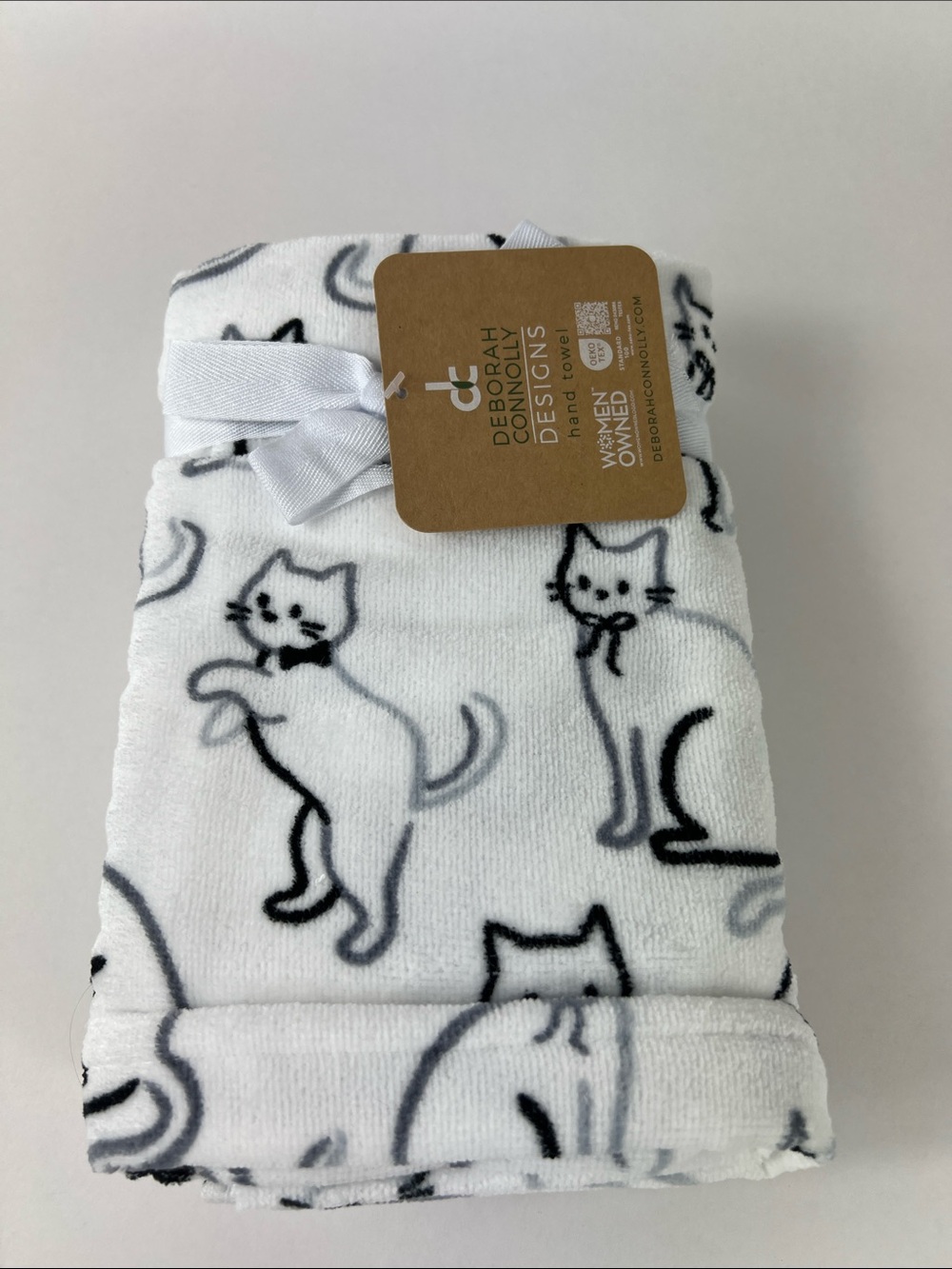 Deborah Connolly Bathroom Hand Towels Cat Kittens Black White Gray Set of 2 NEW